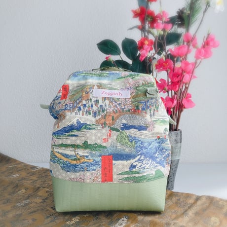 浮世絵風・春の風景柄(灰色)ワイヤー口金ショルダーバッグ