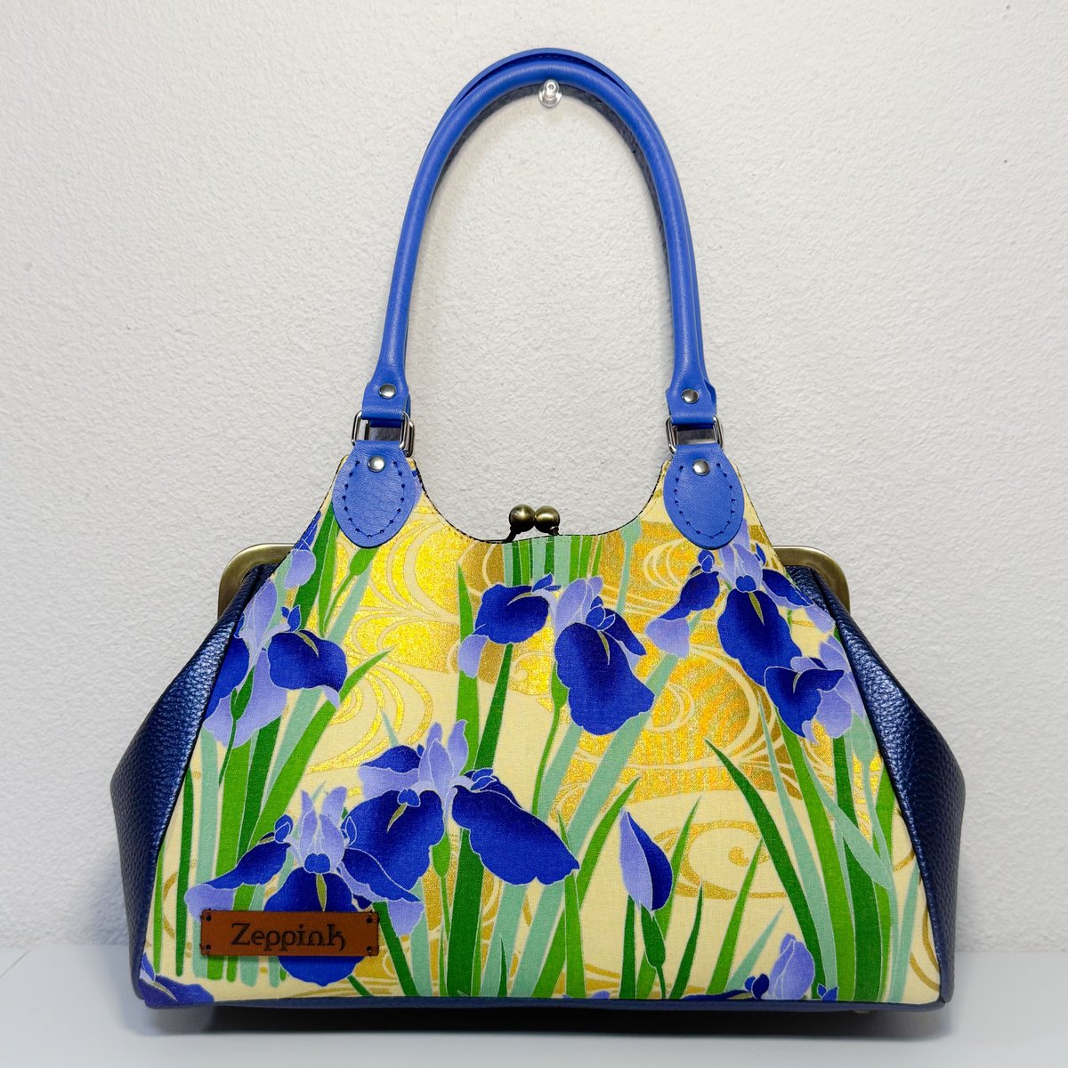 和柄　金糸 ラメ糸【ハンドメイド】がま口バッグ #B120 和柄 金糸 ラメ糸【ハンドメイド】がま口バッグ #B120