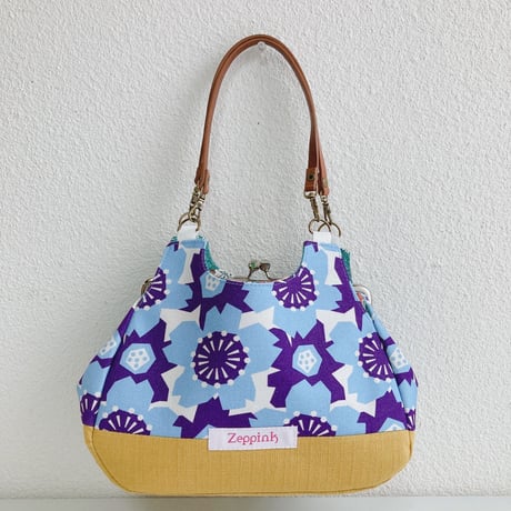 みっきー　特大あおりがま口バッグ　ハンドメイド 👛商品入荷👛 お久しぶりのお待ちかね👛 8.0寸角型バッグが入荷