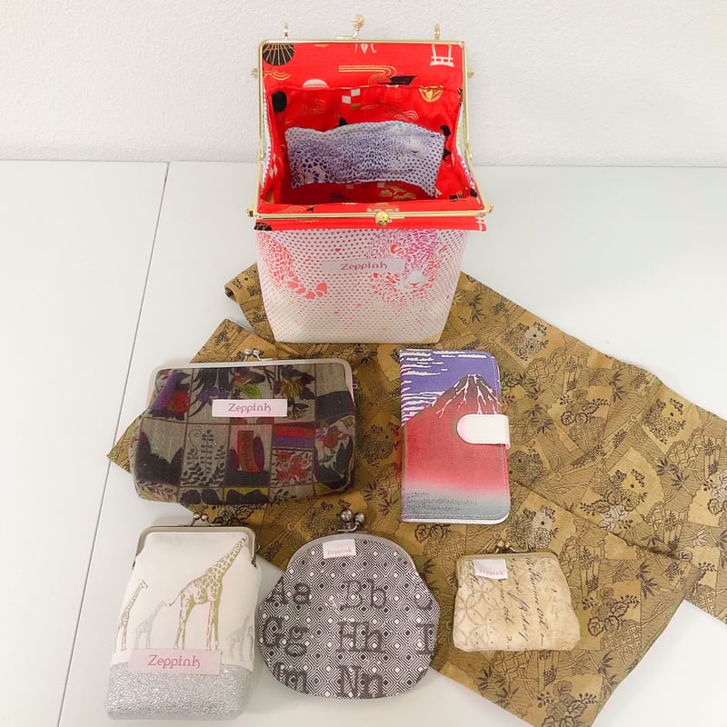 スポーツ鳥獣戯画柄(カラシ)ベンリー口金ショルダーバッグ | Zeppink