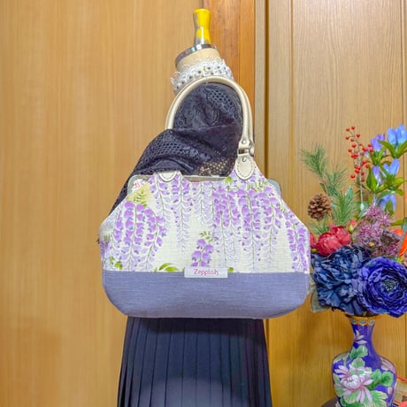 祝福(ライトベージュ)あおりがま口バッグ