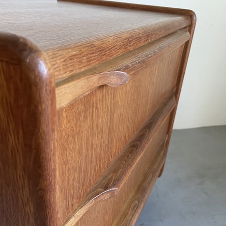 "NE02" Small Chest / Cees Braakman / Netherlands