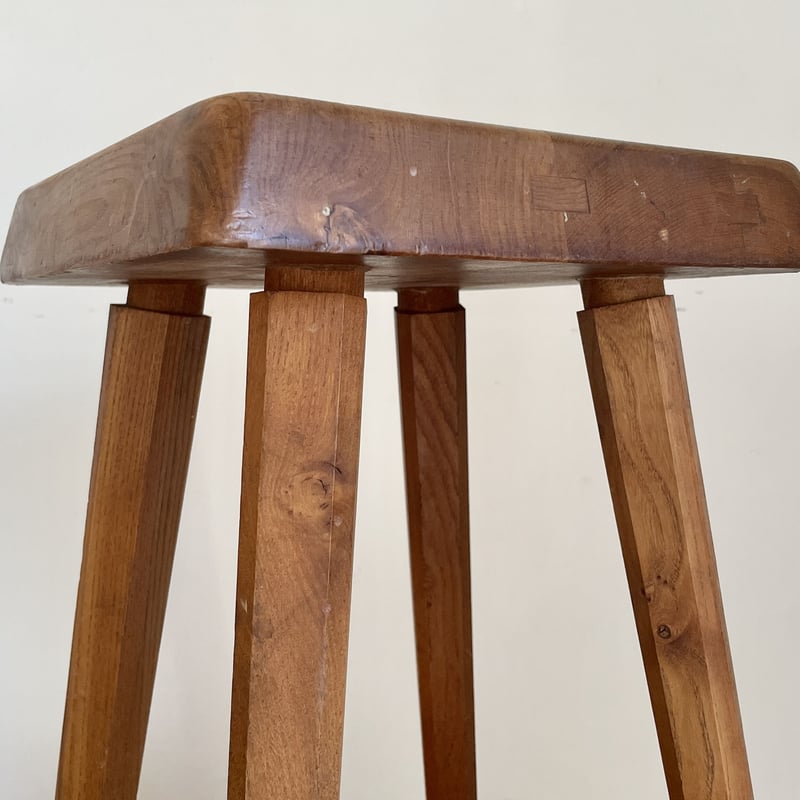 S01 Stool with 