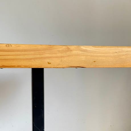 Hexagonal Table for "Les Arcs" / Charlotte Perriand