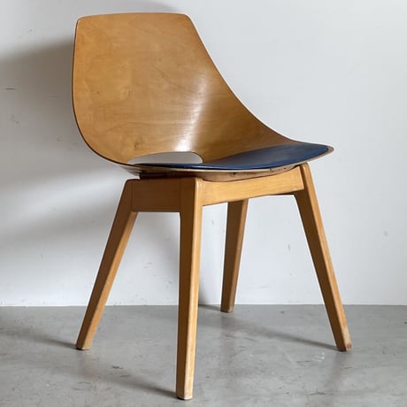 Tonneau Chair-Wood Leg / Pierre Guariche-2