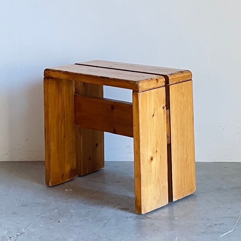 2 Planks Stool for 