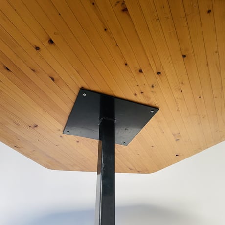 Hexagon Table for "Arcs1800" / Charlotte Perriand / c.1970-1980/ 脚部