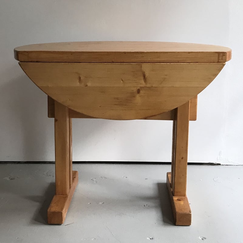 Les arcsレザルクCharlotte Perriandシャルロットペリアン e5cee67d2d002d1f6ab750c98557b3