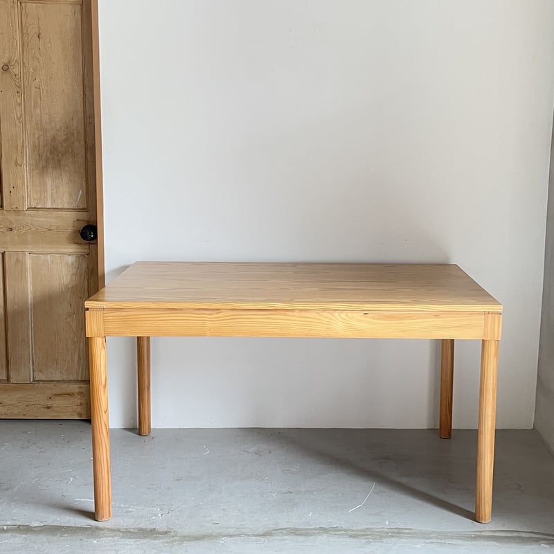 ピエール・ゴーティエ・ディレイ テーブル Week-End