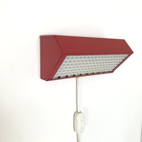 Model,9001 Red / Hans-Agne Jakobsson/  ELIDUS(Sweden)