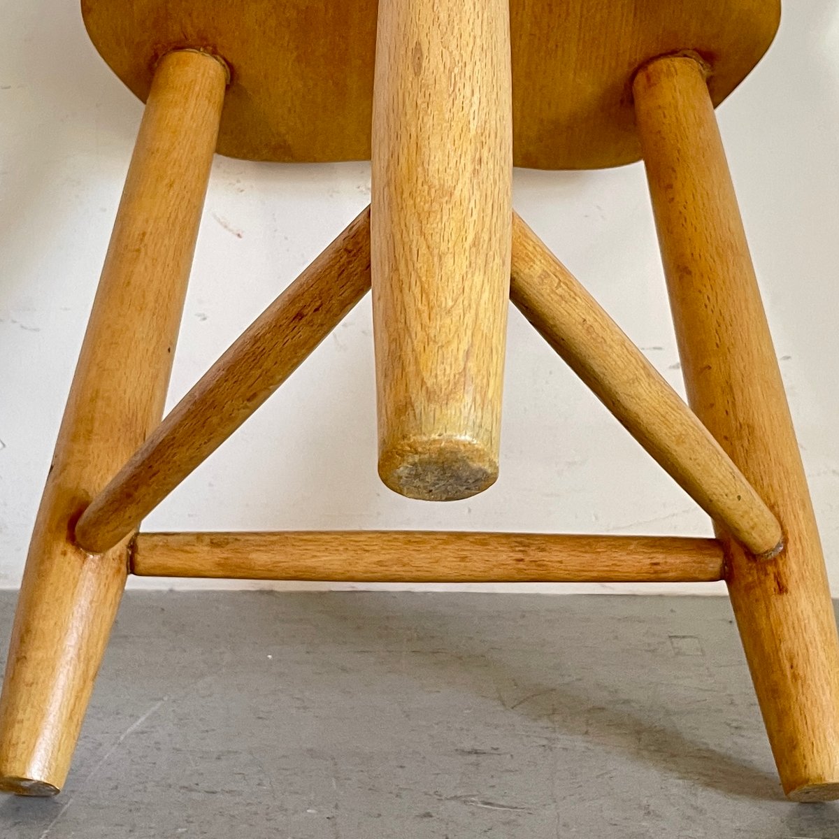 Free form Stool-A / Rene Martin | CONTOUR