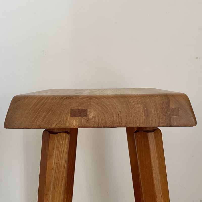 S 01 Stool with 