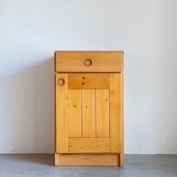 Solid Pine Cabinet from Les Arcs / Les Arcs architectural team