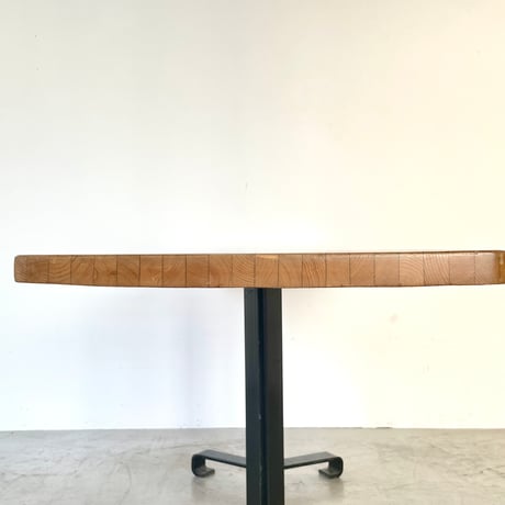 Rectangle Table  for "Les Arcs" / Charlotte Perriand