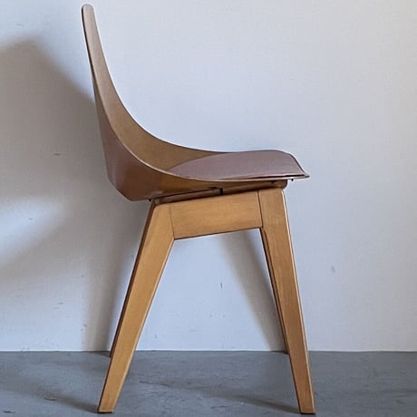 Tonneau Chair-Wood Leg-Pink Seat / Pierre Guariche-2