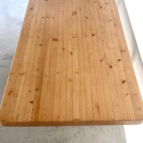 Rectangle Table  for "Les Arcs" / Charlotte Perriand