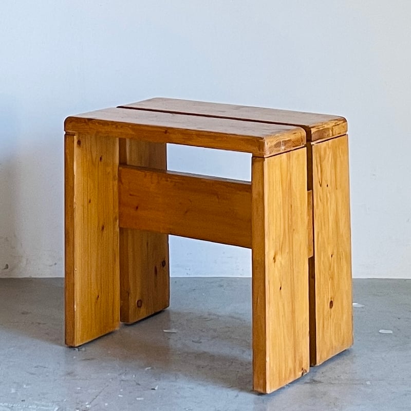 2 Planks Stool for 