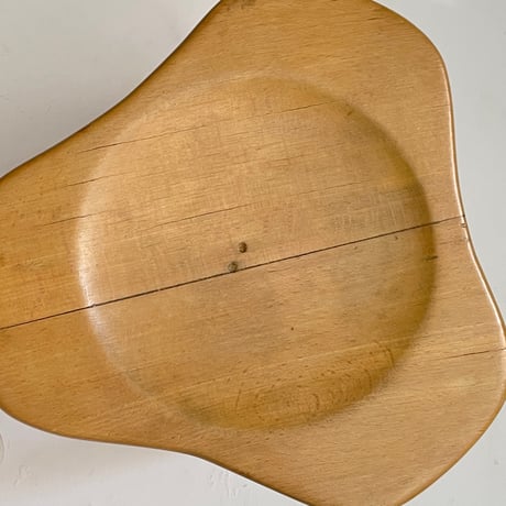 Free form Stool-A / Rene Martin