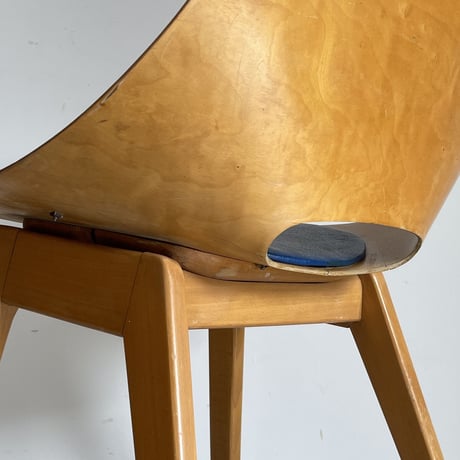 Tonneau Chair-Wood Leg / Pierre Guariche-2