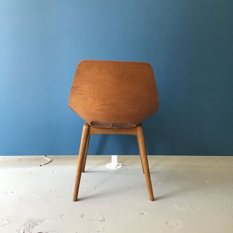 Amsterdam (Tonneau) Chair-Wood Leg / Pierre Guariche