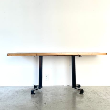 Rectangle Table  for "Les Arcs" / Charlotte Perriand