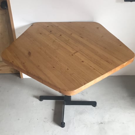 ［※PRICE/ASK］Pentagon Table for "Arcs1800" / Charlotte Perriand