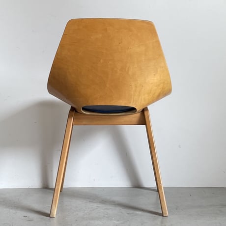 Tonneau Chair-Wood Leg / Pierre Guariche-2