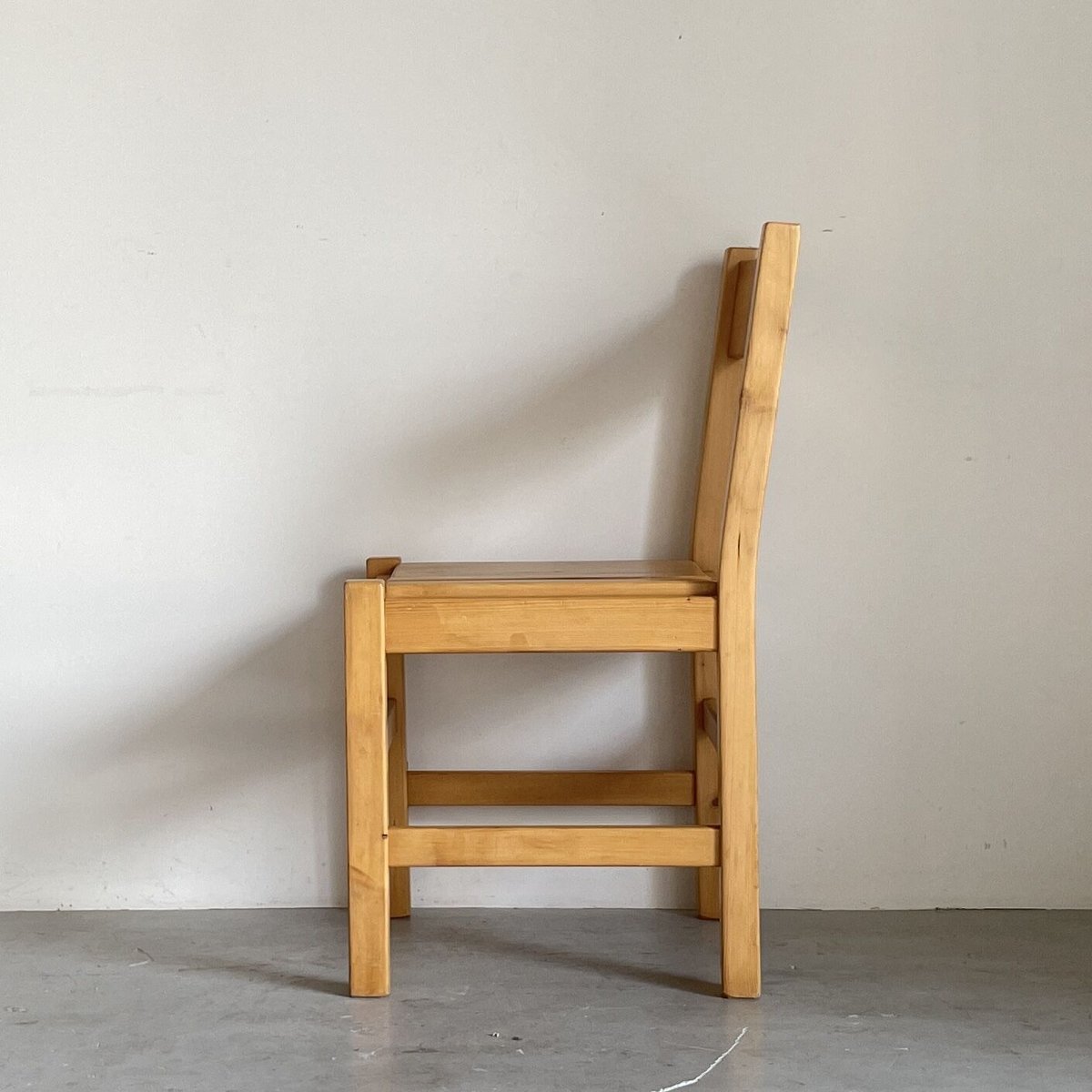 Solid Pine Dining Chair for Lesarcs-2 /Unknown Solid Pine Dining Chair for Lesarcs-2 /Unknown