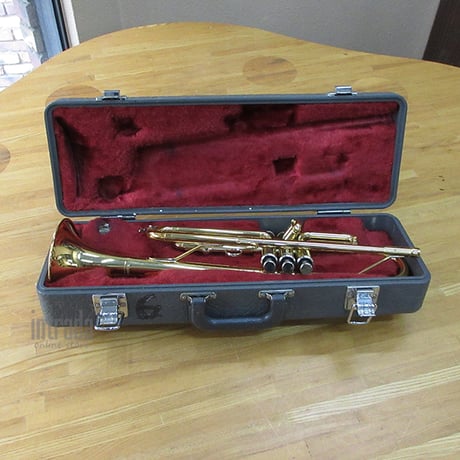 【中古】ヤマハ トランペット YTR-1335