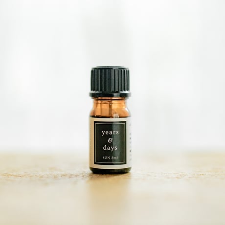 【years & days】“days” フレグランスボトル（5ml）/ SUN
