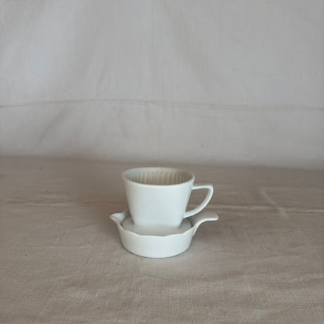 10.白磁のコーヒードリッパーset