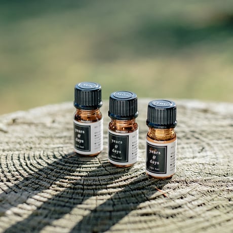 【years & days】“days” フレグランスボトル（5ml）/ THU