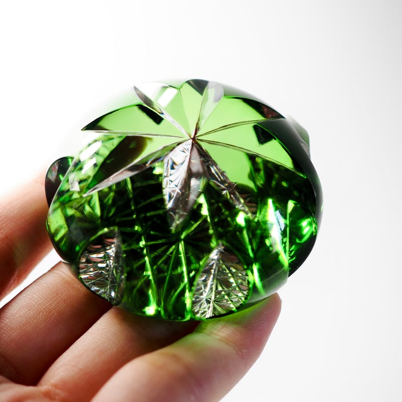 オブジェ ペーパーウェイト 緑 81 | ともきりこ TOMOKIRIKO