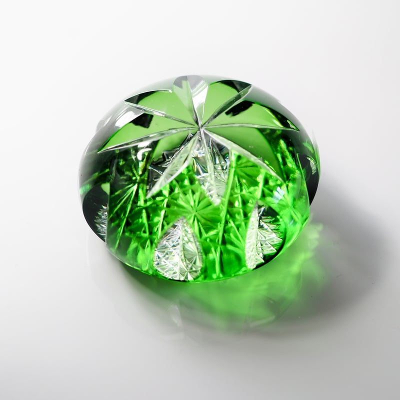 オブジェ ペーパーウェイト 緑 81 | ともきりこ TOMOKIRIKO