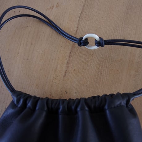 モチーフ刺繍・鹿革ミニ巾着　Mサイズ・ロング（ポシェット）（DMK(P)-M-L）