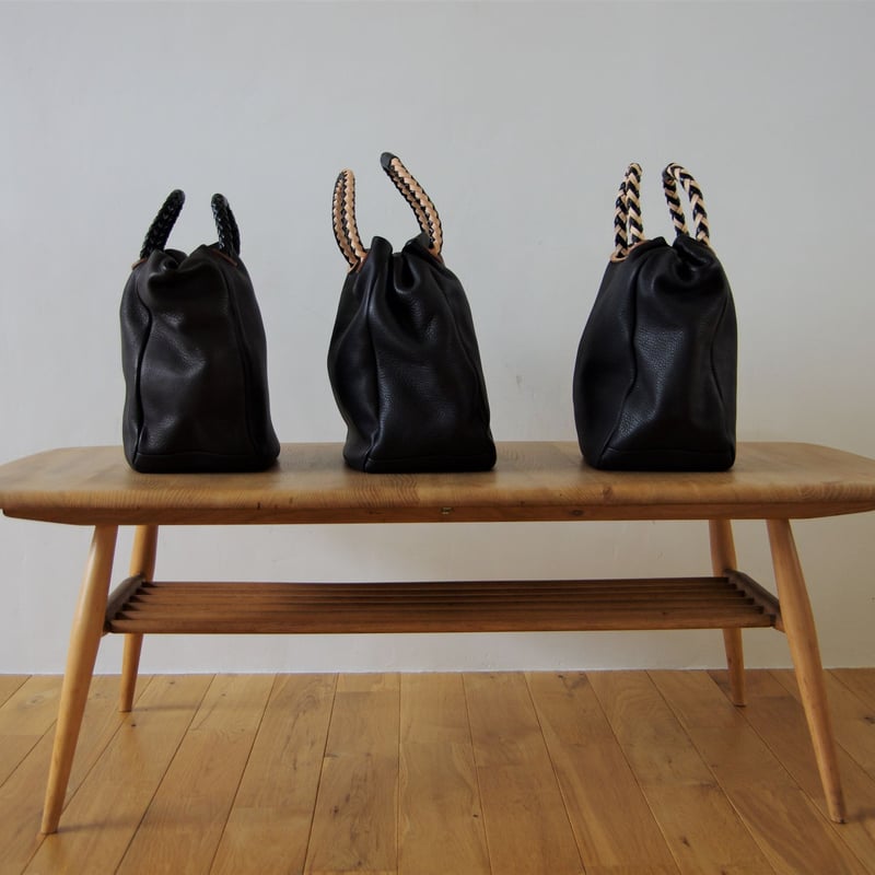 みーこ　NUIT 巾着バッグ ONDOO ラメ2way巾着バッグ（ショルダーバッグ）｜Wpc.（ダブリュ