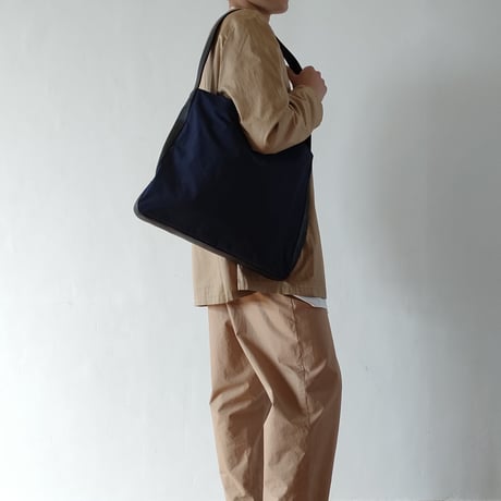 牛革×ナイロン・スクエアショルダー - ミドル（GAKQS-M-(Middle)）