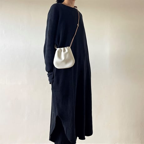 仔牛革 ミニ巾着　Sサイズ・ロング（ポシェット）（CMK-S-L）
