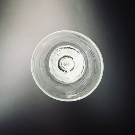 おおやぶみよ＿高台グラス(泡入り ）