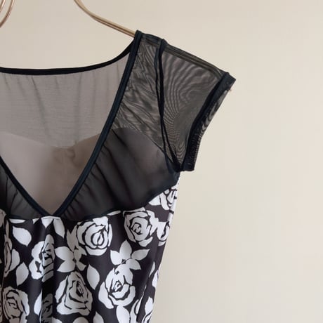 Noir Rose（ノワールローズ） B neck / Half Sleeve　⑥