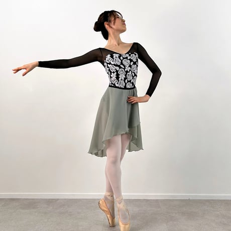 Noir Rose（ノワールローズ）V neck / Long Sleeve　⑤