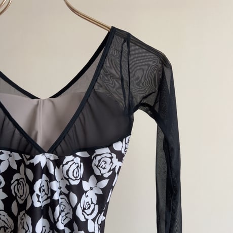 Noir Rose（ノワールローズ）V neck / Long Sleeve　⑤