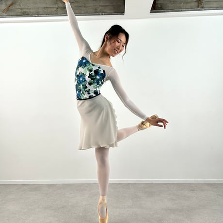 Aqua Bloom（アクアブルーム） V neck / Long Sleeve　①