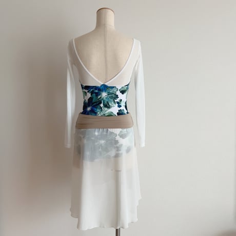 Pull-on Skirt_Slim Cut Type　 (35/50+belt) *wide band