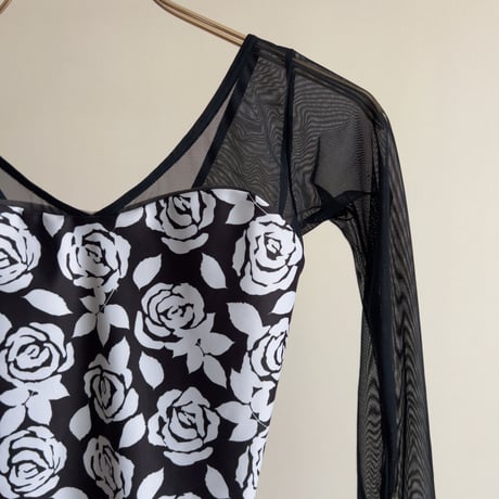 Noir Rose（ノワールローズ）V neck / Long Sleeve　⑤