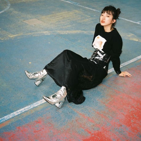 【ight】graphic L/S tee