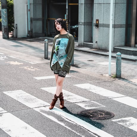 【ight】urban olive L/S TEE