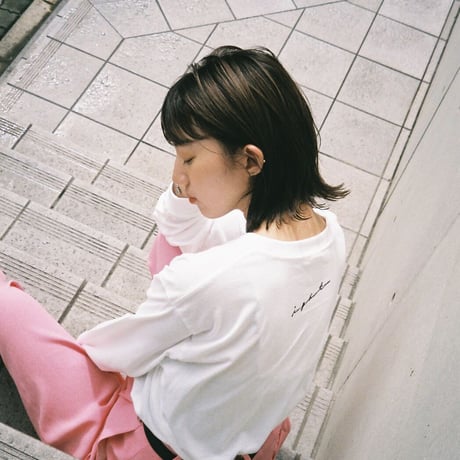 【ight】graphic L/S tee