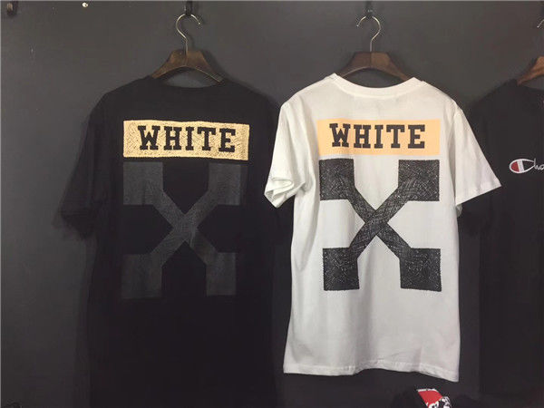 【美品】オフホワイト　男女兼用　Tシャツ　L 新品