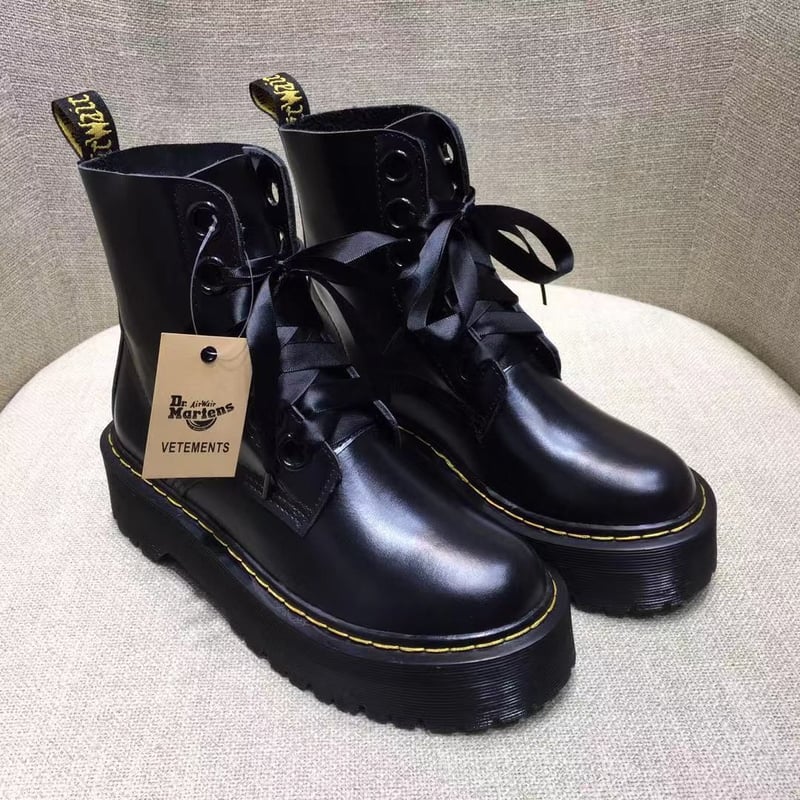UK6.5セール☆ Dr.Martens ドクターマーチン 8ホール 正規品 厚底 | 